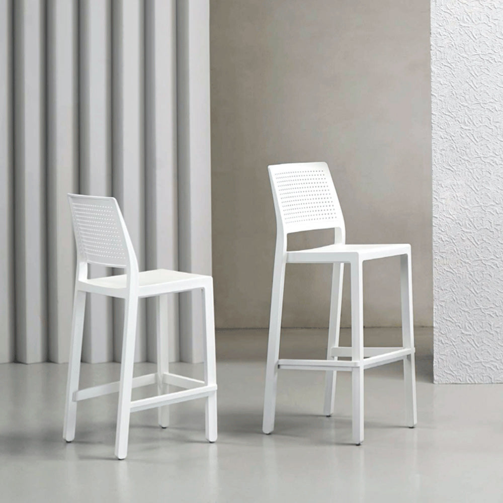 Chaise haute de restaurant pour terrasse ext�rieur EMI-T mobilier exterieur RestooTab