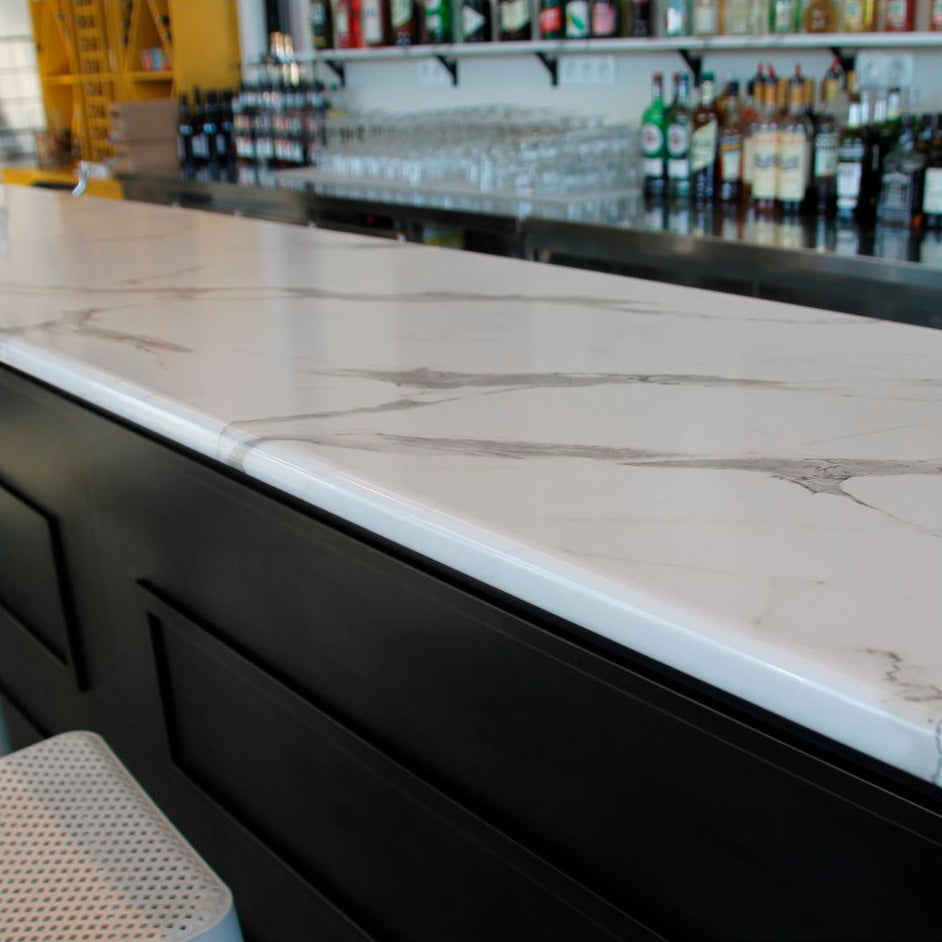plateau de table sur mesure restaurant marbre blanc restootab