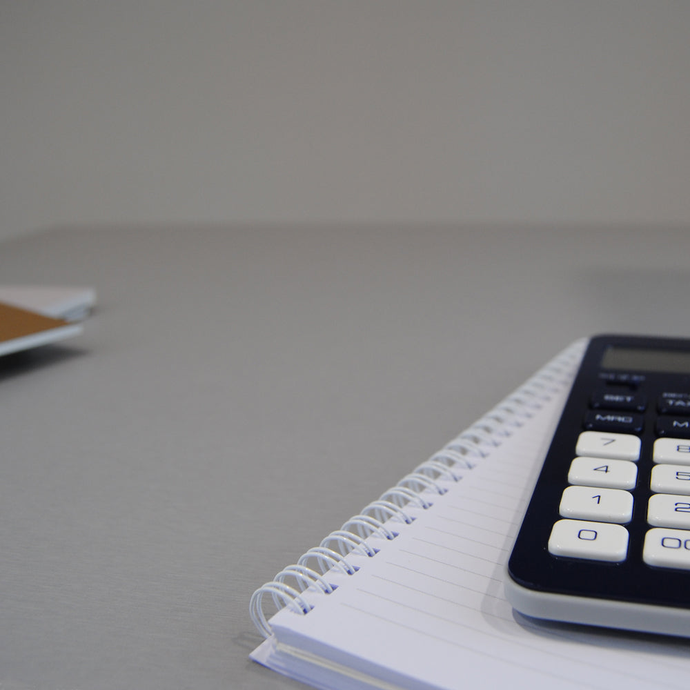 plateau de table sur mesure restaurant gris métallisé restootab