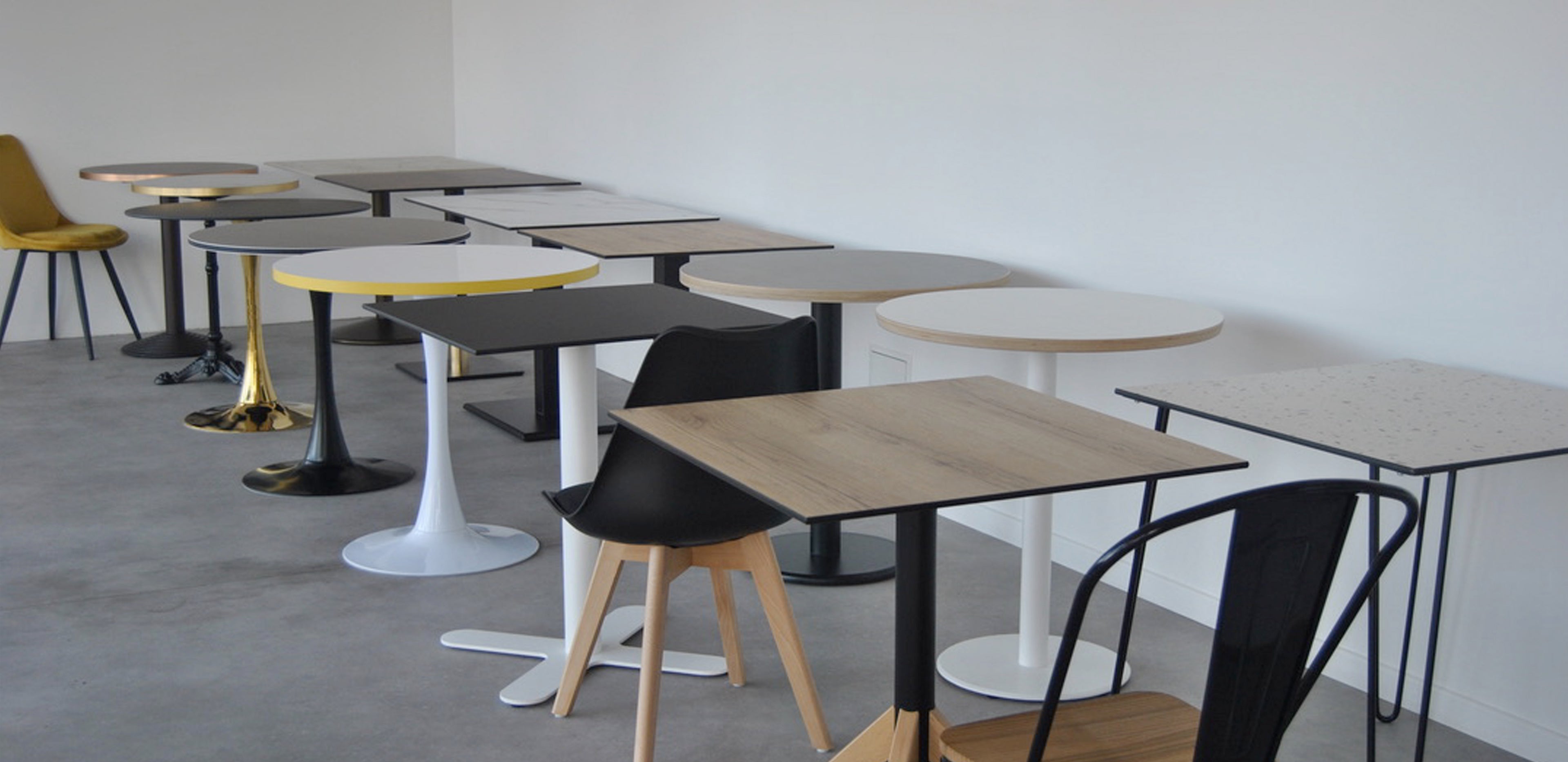 Lot de 2 tables hautes de réception – GALA – Mange debout, pliables, 80cm x 110cm | sweeek Lot de 2 tables hautes de réception – GALA – Mange debout, pliables, 80cm x 110cm | sweeek