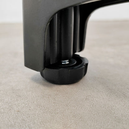 Diabolo black outdoor table leg