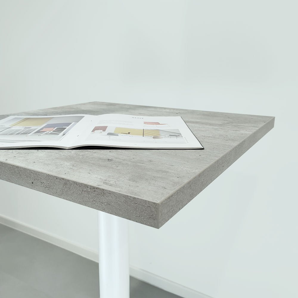 plateau de table sur mesure décor béton naturel pour restaurant Restootab