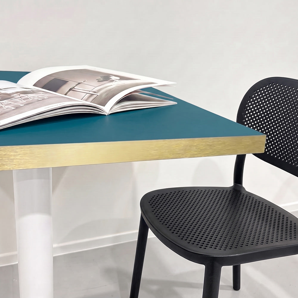 Tablero de mesa azul Prusia personalizable