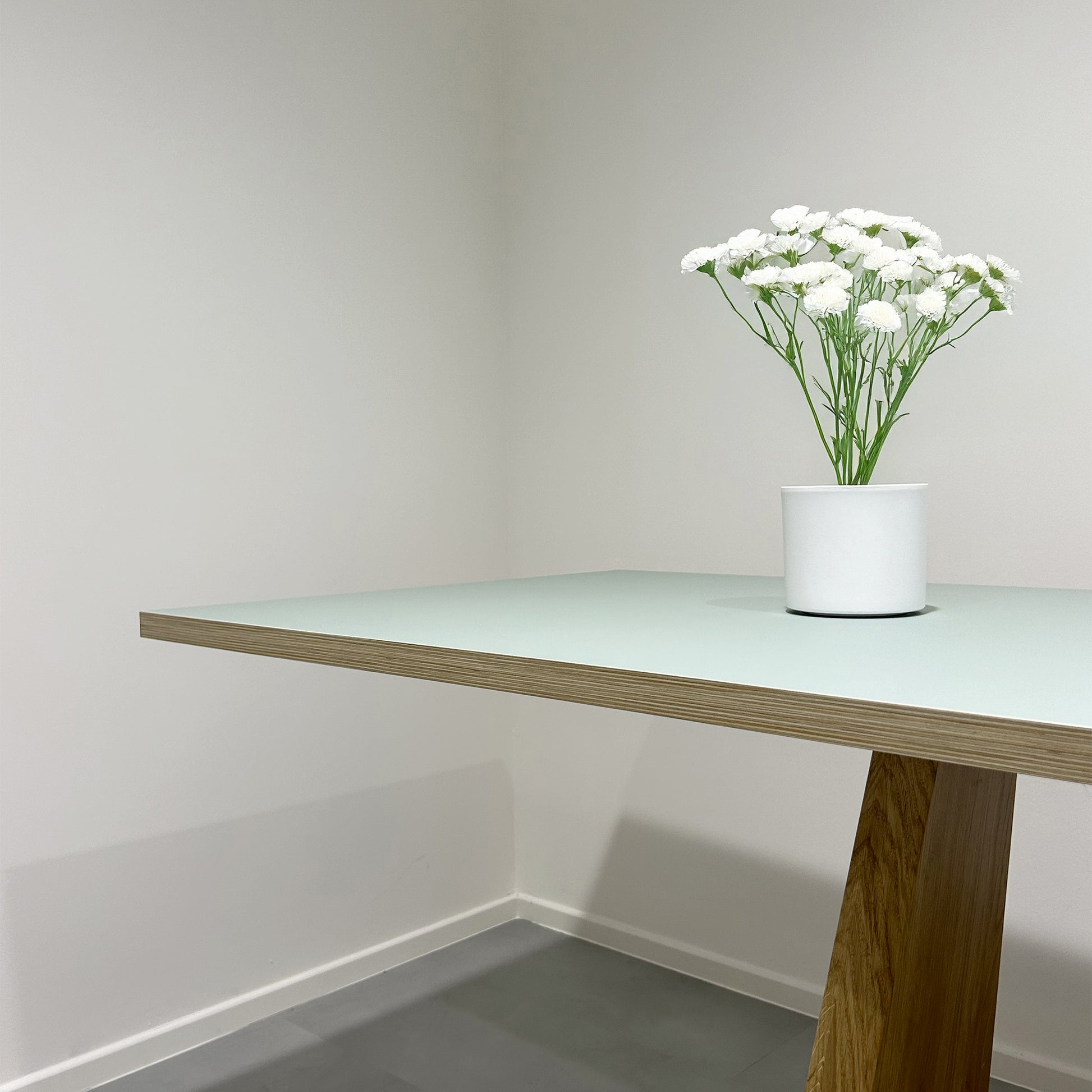 plateau de table sur mesure restaurant vert céladon restootab