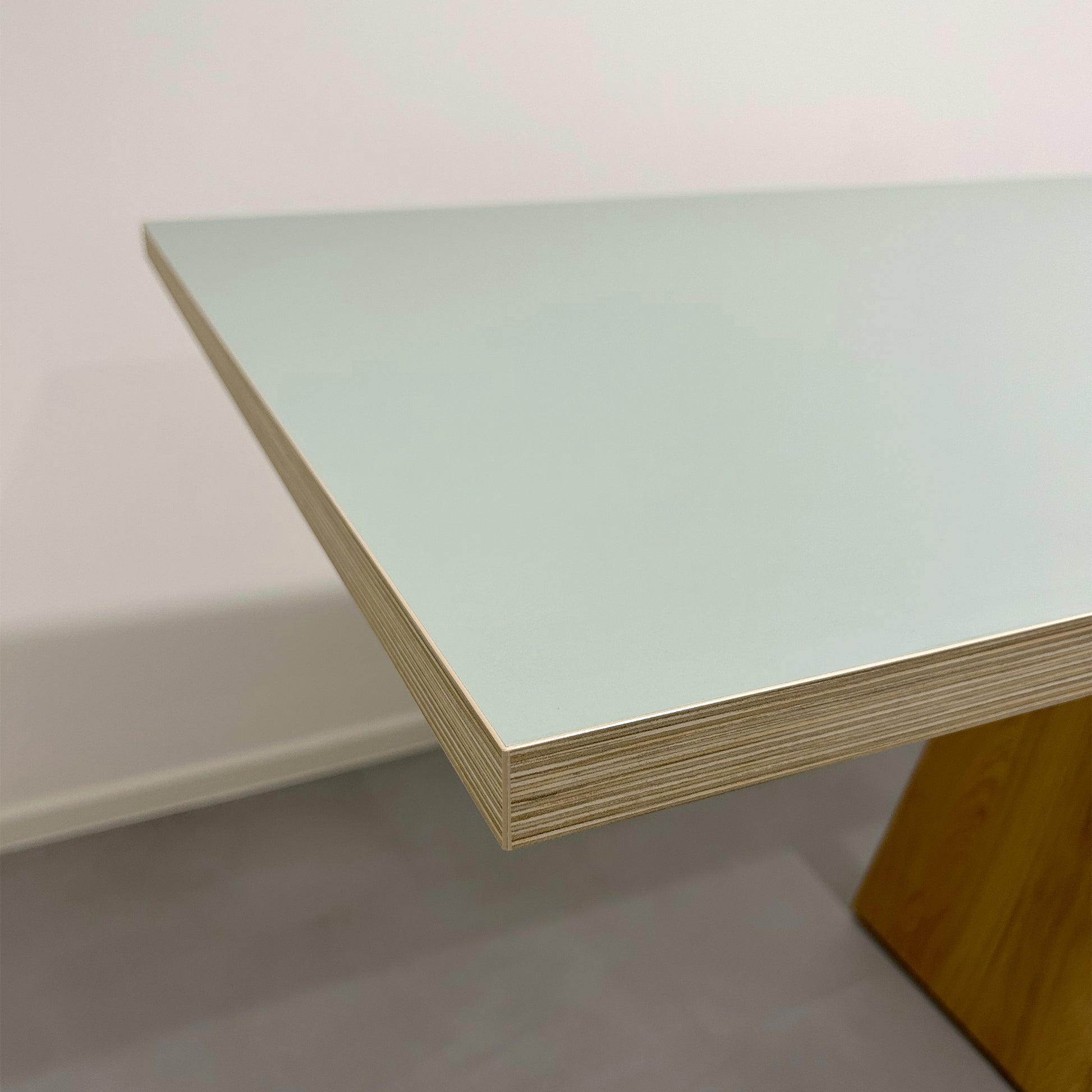 plateau de table sur mesure restaurant vert céladon restootab