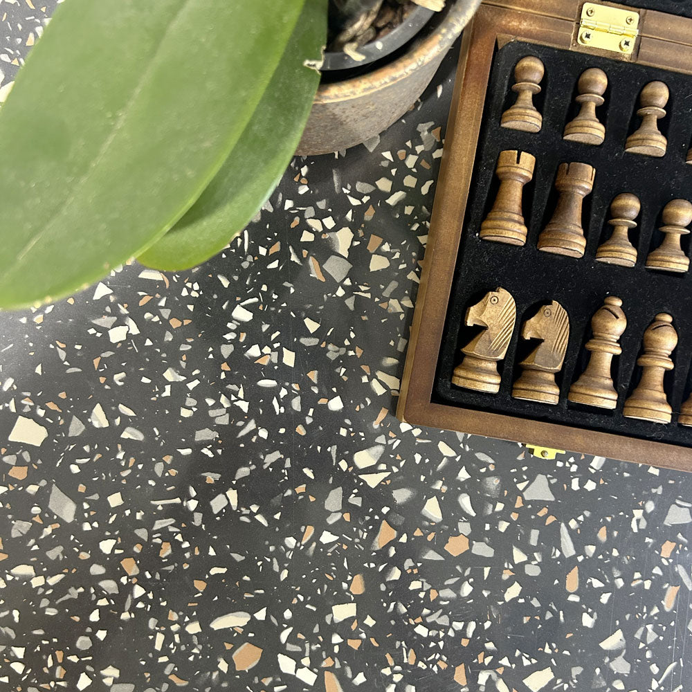 plateau de table sur mesure restaurant terrazzo black chip restootab